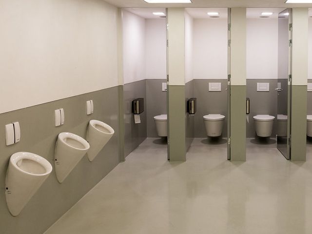 突然のトイレつまり！その原因と解決法を徹底解説